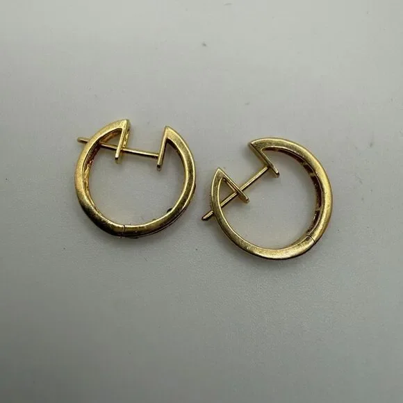 Stunning channelāset, princess cut RUBY huggie hoop earrings,14kt yellow gold - Picture 8 of 16